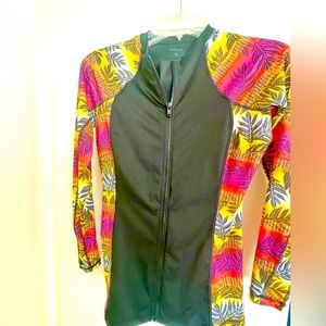 Hurley / Sig Zane collaboration rash guard, size M